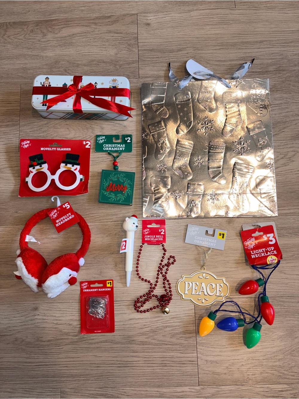 Christmas Gifts, Holiday Decors & Accessories 5